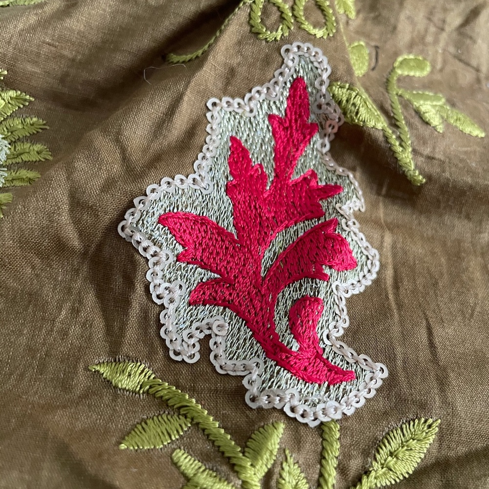 Brand New Pakistani/Indian party suit/dress - Picture 4 of 6